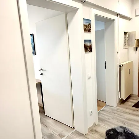 Perfekt Fuer Monteure - 5 Einzelbetten Apartmán Štýrský Hradec
