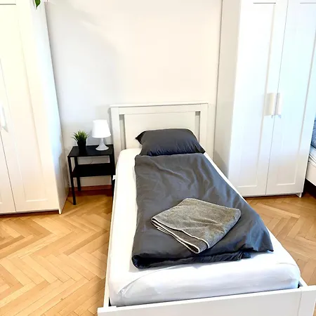 Appartement Perfekt Fuer Monteure - 5 Einzelbetten *