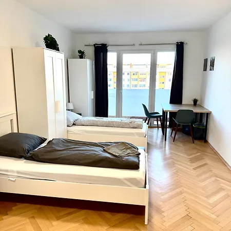 Perfekt Fuer Monteure - 5 Einzelbetten Apartmán Štýrský Hradec